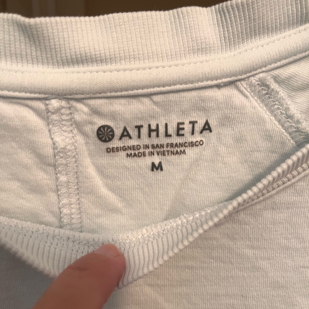 Athleta Women’s Pale Blue Sundown Sweatshirt - Picture 3 of 3